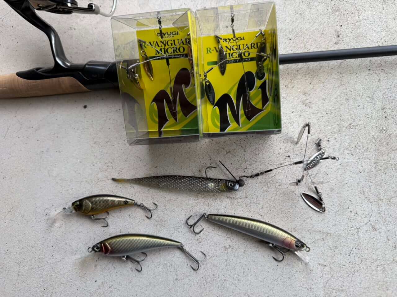 |まだ未知数だけど、釣れてまうやろ!稚魚食いに効かないはずがないマイクロアラバマ。巻いてもストってもどちらでもどうぞ!