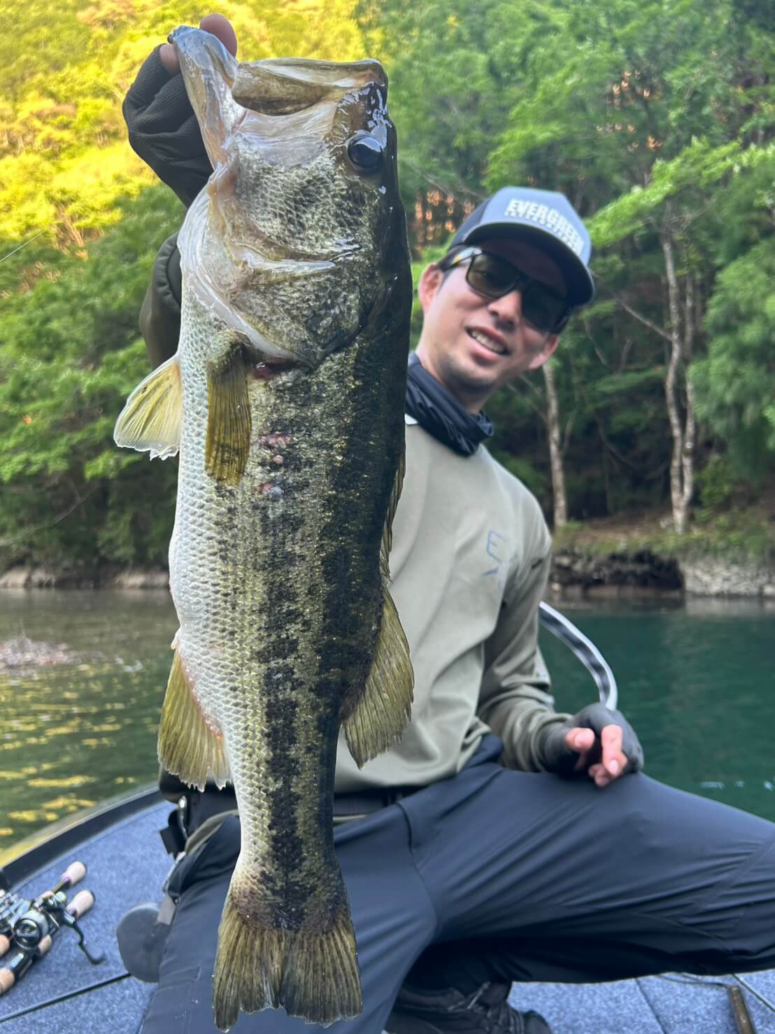 |狂ったようにバイトするルアー、その名も『クルエル2.7』稚鮎を狙ったボイルに必須の小魚ワームが登場!