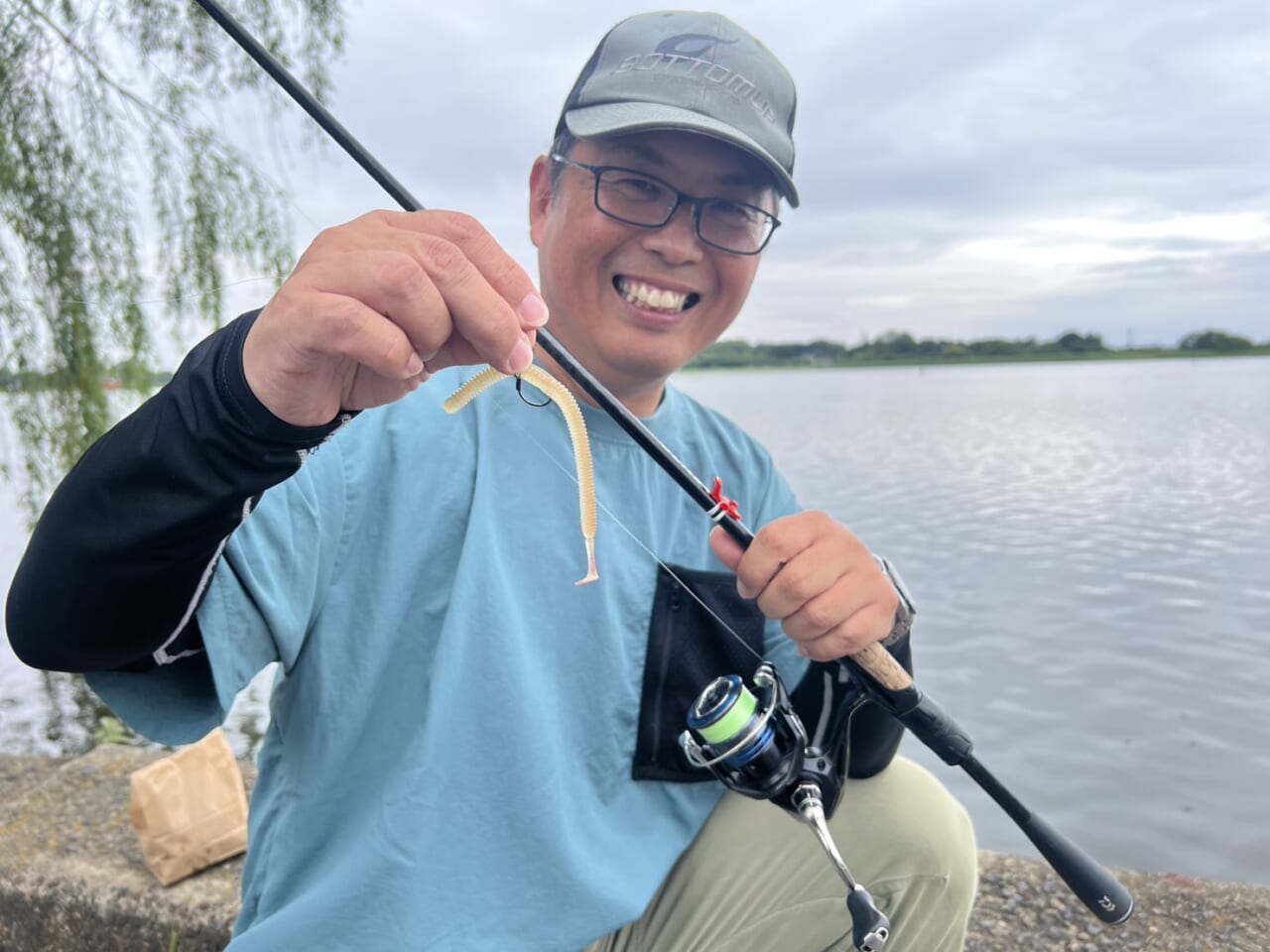 ｜この沼にこんな大物がいたなんて・・・。釣れればデカイは本当だった！多くのアングラーを魅了するタタランバスとは？【鈴木翔のIT’S SHO TIME !!!】
