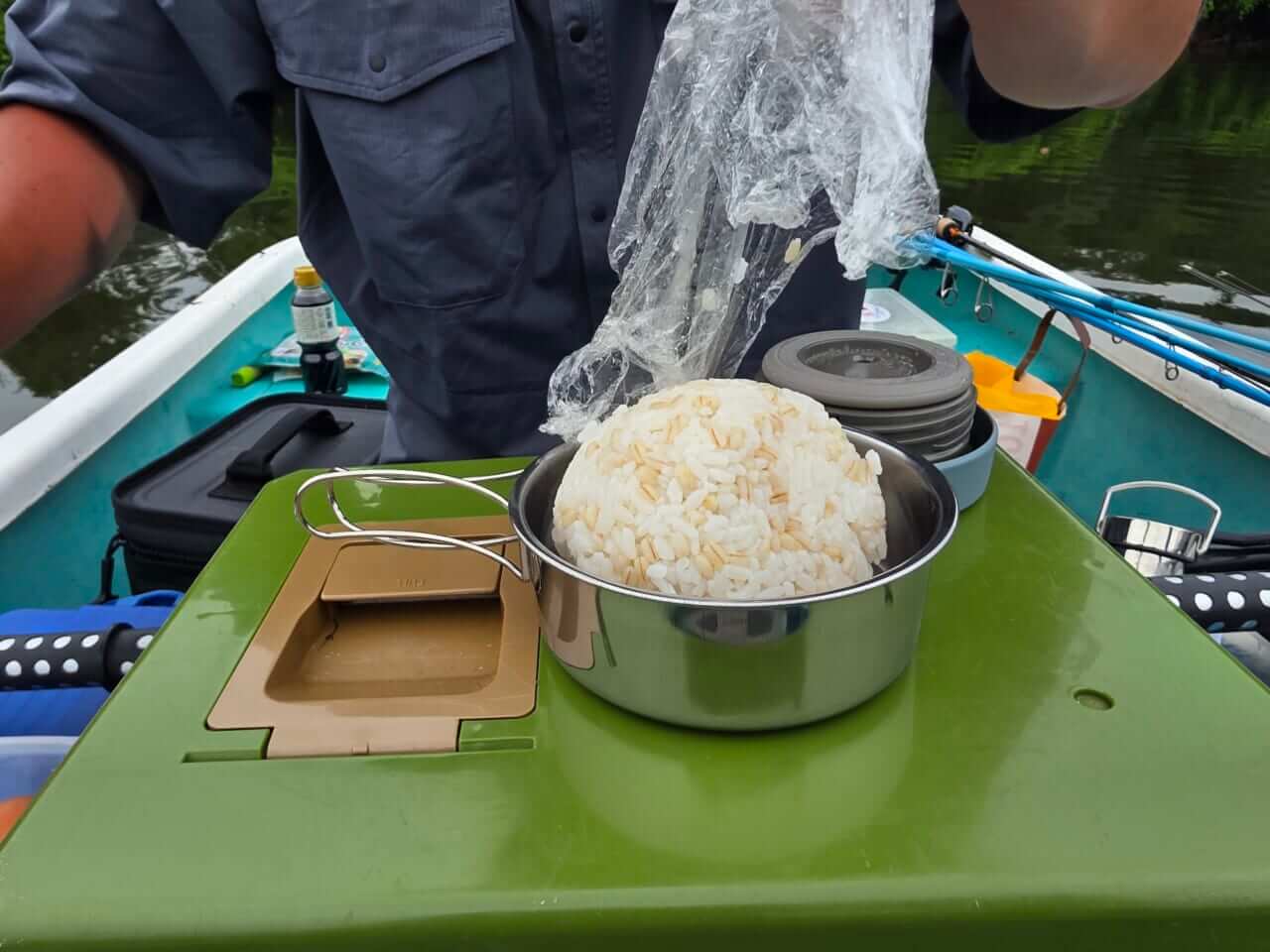｜【簡単なのにウマすぎる！】あなたの釣り飯はコンビニばかりじゃない!?　釣り雑誌編集部員がオススメする釣り飯とは？