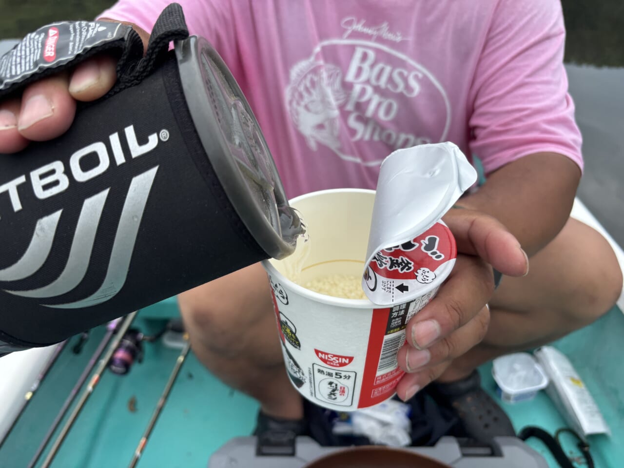 ｜【簡単なのにウマすぎる！】あなたの釣り飯はコンビニばかりじゃない!?　釣り雑誌編集部員がオススメする釣り飯とは？