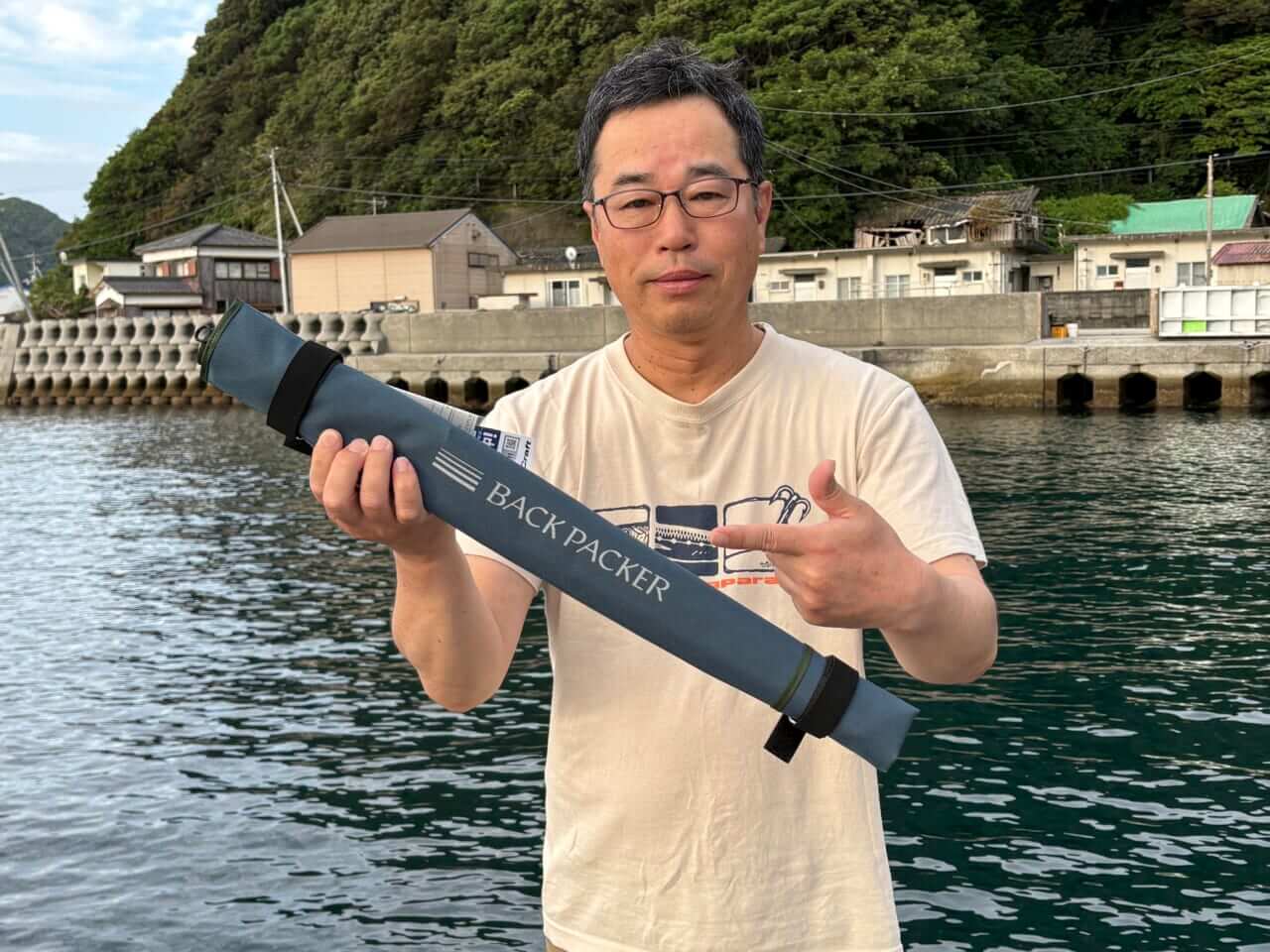 ｜「おいおいマジか…」「メジャークラフトとしては異色」斬新すぎる新作ロッド2モデルを実釣で解説。[鯵道 ファクトリーエディション／バックパッカー]
