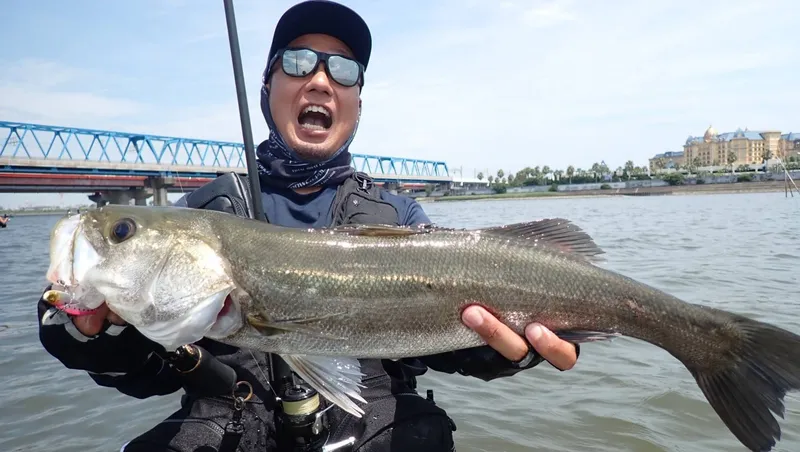 |釣りメディア編集者が激推し!夏に「超快適」なパンツを発見。その実力がスゴイ。