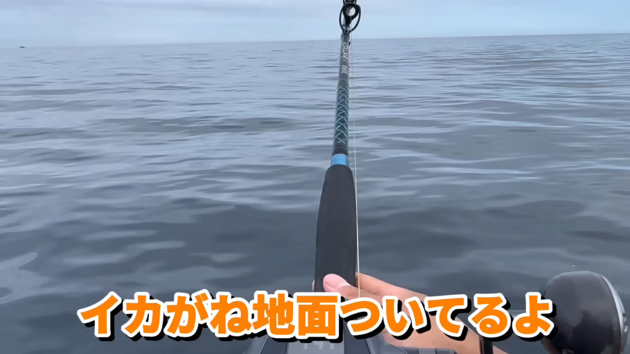 |ユーチューバーが捕獲した『ヤバい魚』。「うわっ、でっか」「ゴジラやん」200万回再生された捕獲劇がスゴイ。