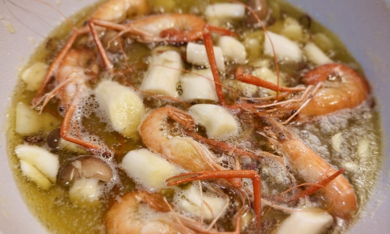 ｜美女が手料理を作りたい。釣った魚で作る料理は絶品だった。