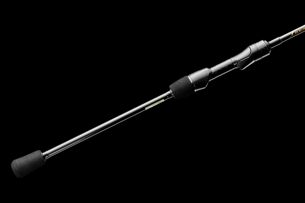 |「ついに出た…」大人気のライトゲームロッドがフルモデルチェンジ。M46Xとカーボンナノチューブを搭載し、繊細さと粘り強さを両立した1本に。