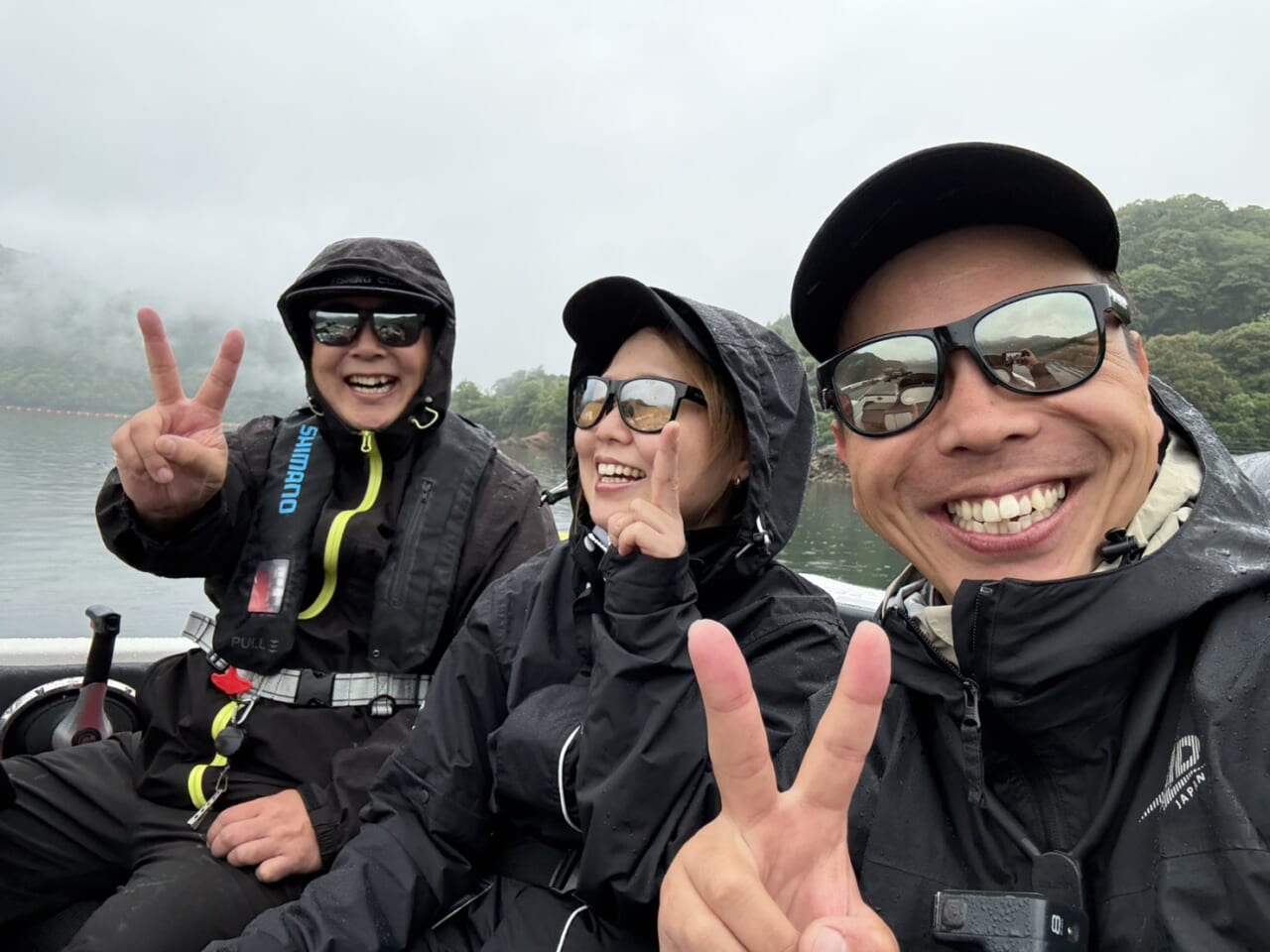 |【早明浦ダム】初心者が人生初バス44センチ! スライスフィッシュ3.5インチで爆釣