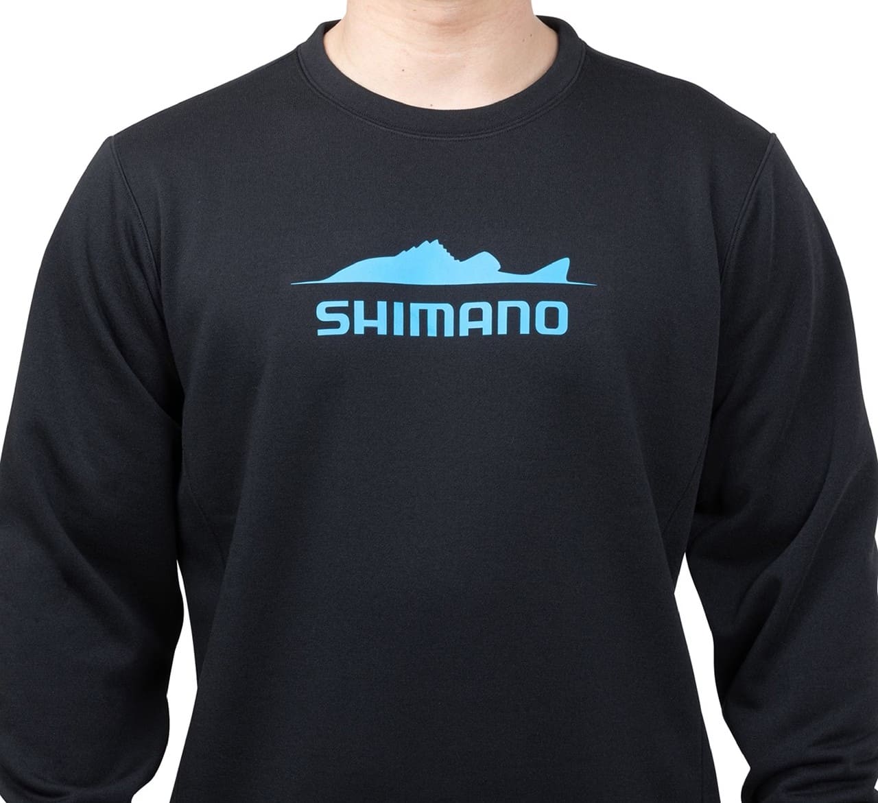 ｜シマノのスウェットに可愛らしいグラフィックをプリント。アウターにもインナーにも使える1着が登場。