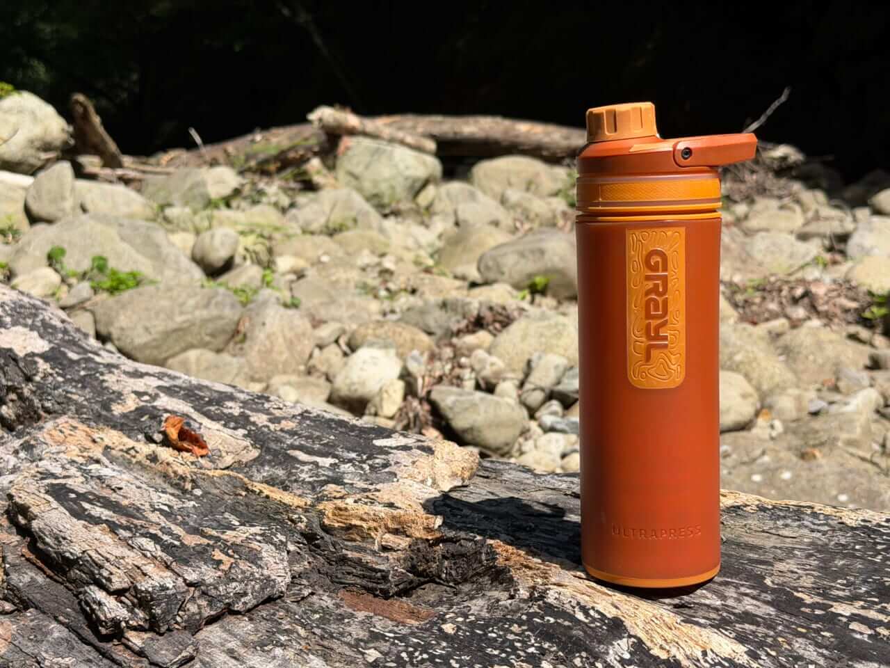 ｜“生水”が飲み水に！ 超軽量50gの浄水器を編集部が実釣レビュー【防災にも】