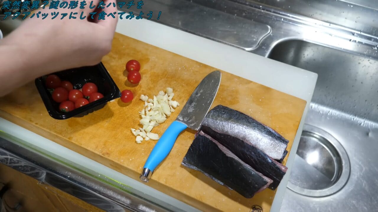 ｜「えーっ！」異常なまでに腹が膨れた『ハマチ』を発見→持ち帰ってお腹を割ったら、“衝撃的”な瞬間に。「こんなのはじめて見た」