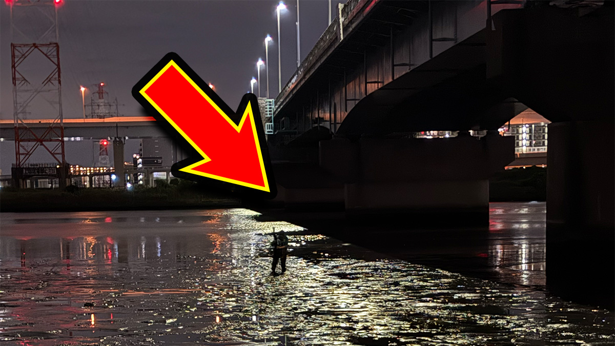 |「荒川がやばい」「今すぐに移動してください」雨続きの東京河川で異変。いったい釣り場で何が起きている?