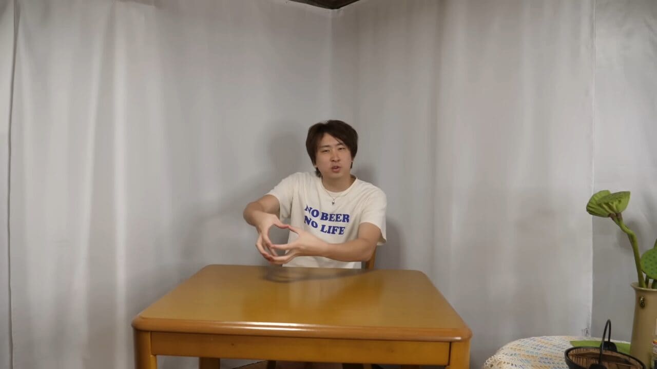 |「かわいすぎて笑った」まな板に並べられた『謎のボール魚』を解体。パンパンに詰まった体から出てきた中身が…。