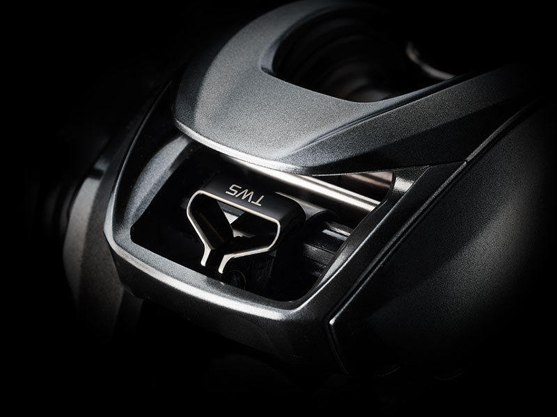 ｜「これがDAIWA新時代の真打」6年ぶりのモデルチェンジで“SV BOOST-I”と“GRAVITY BALANCE BODY”を搭載！スーパーバーサタイルの本命が誕生。