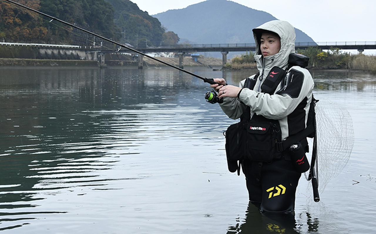 釣りライフジャケット(肩掛けタイプ手動・自動膨脹式) ブラック フリースポーツ/アウトドア