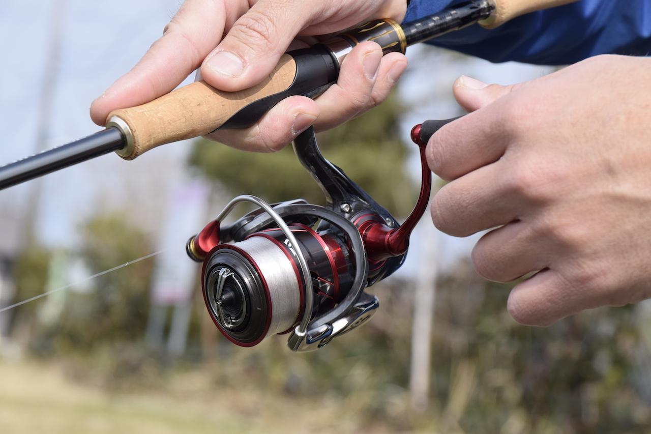 Daiwa イージス を釣り場でチェック バス専用 スピニングリールを実釣インプレッション ルアマガ