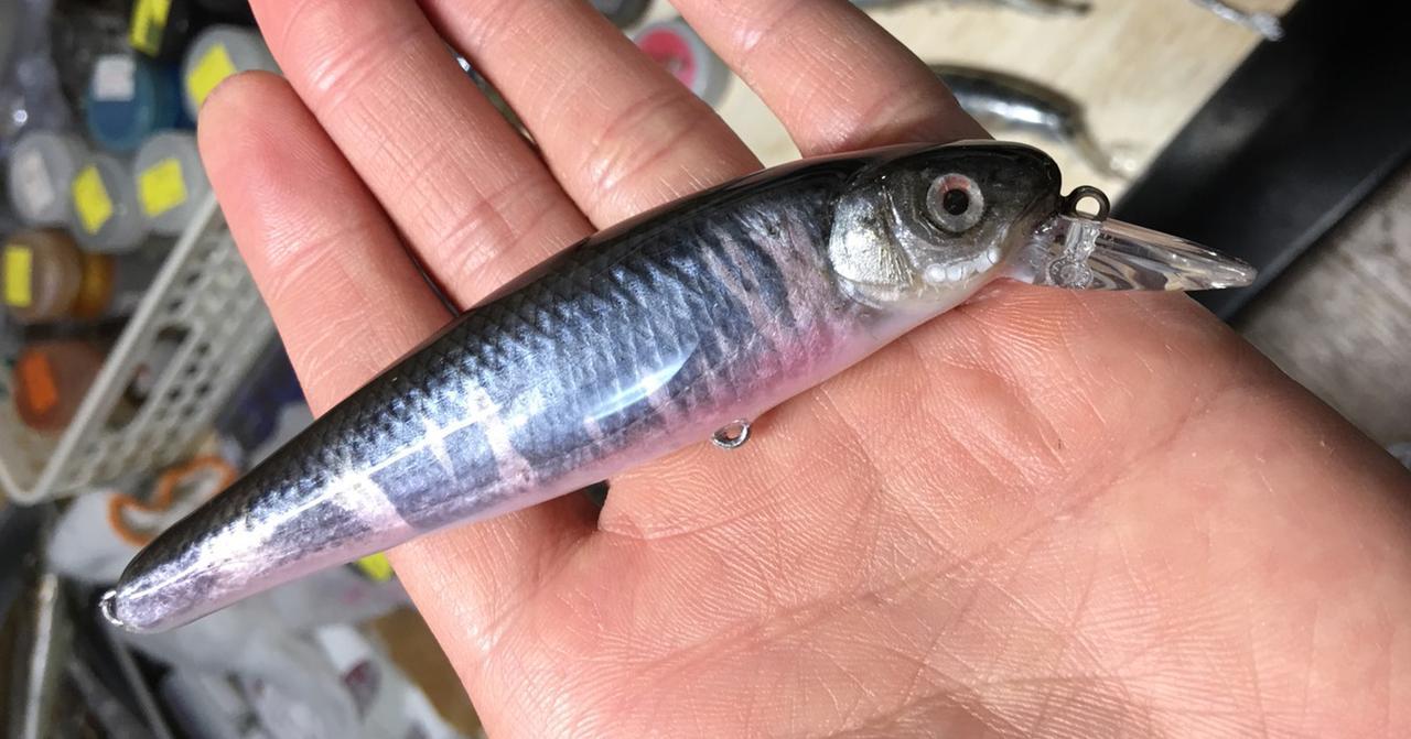 究極のリアルフィニッシュ”魚銀皮貼り”カスタムルアーを知ってる
