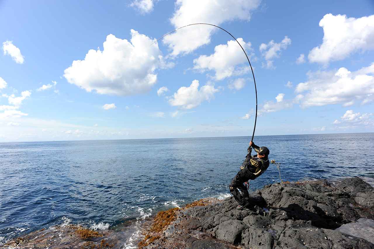 激釣り石鯛 春夏号 発売中 イシダイの釣り方情報満載 名手の技やタックル 仕掛けにエサなど全てを1冊に凝縮 ルアマガ