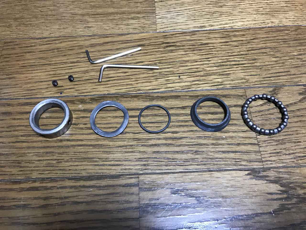 バスボートのエレキモーターを改造してみた(2)シャフトカット バスボートのエレキモーターを改造してみた(2)シャフトカット