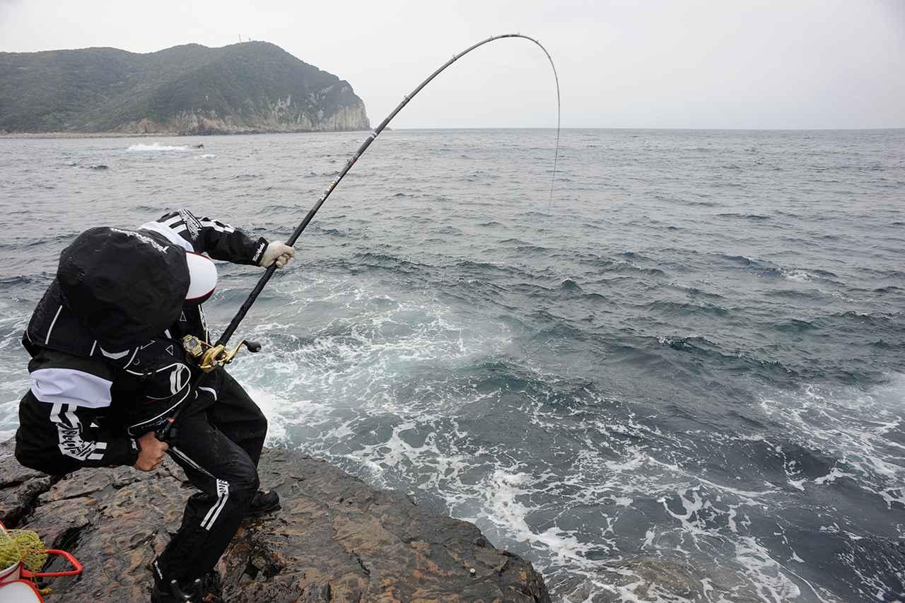 激釣り石鯛 春夏号 発売中 イシダイの釣り方情報満載 名手の技やタックル 仕掛けにエサなど全てを1冊に凝縮 ルアマガ