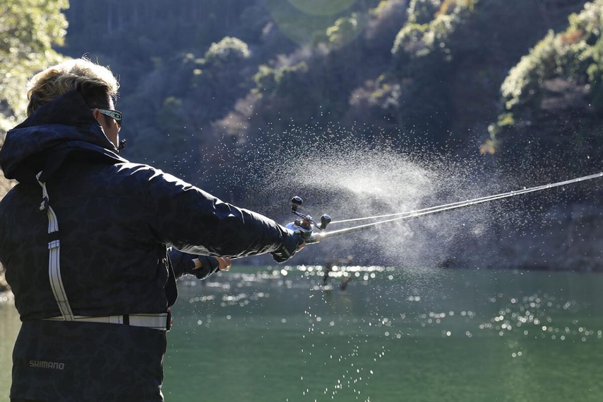 シマノから「巨大魚専用」ストロングベイトリールが遂に降臨