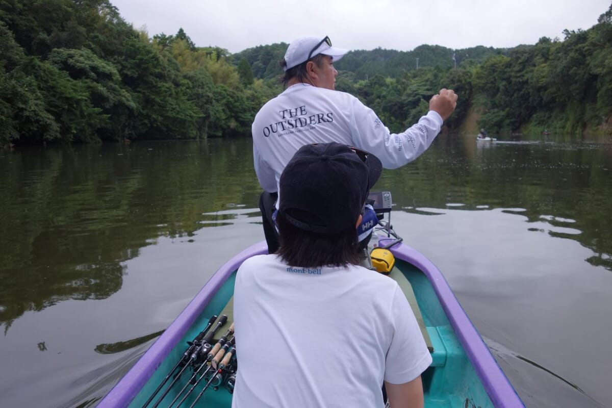 亀山でも簡単に釣れてしまう レンタルボート初心者も安心な優しく楽しい須藤ガイドを体験してきた ルアマガ