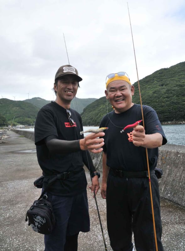 巨大アオリイカが秋にも釣れる エギングに精通する 塾長 米田さんの デカイカ ハウツー ルアマガプラス