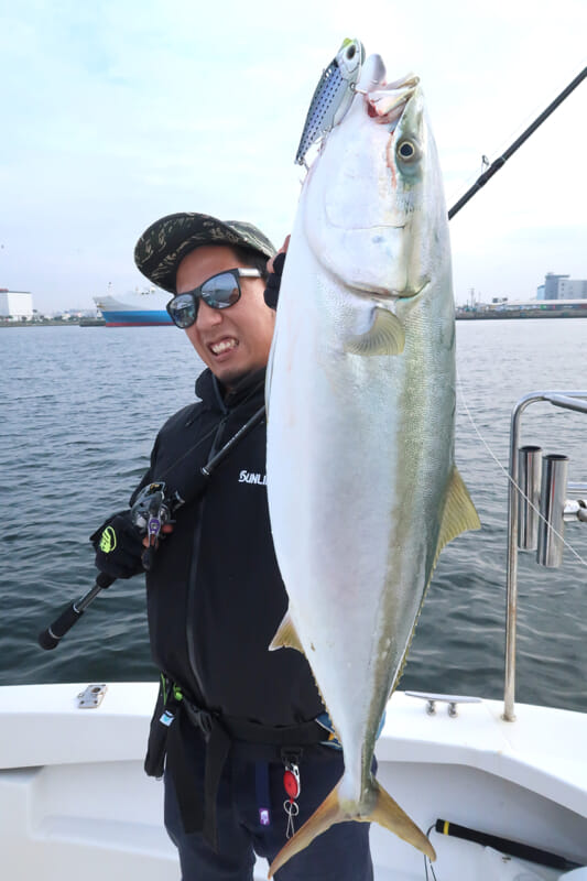 DAIWA『BLX TRAVEL』は今大人気の「ビッグベイトシーバス」も